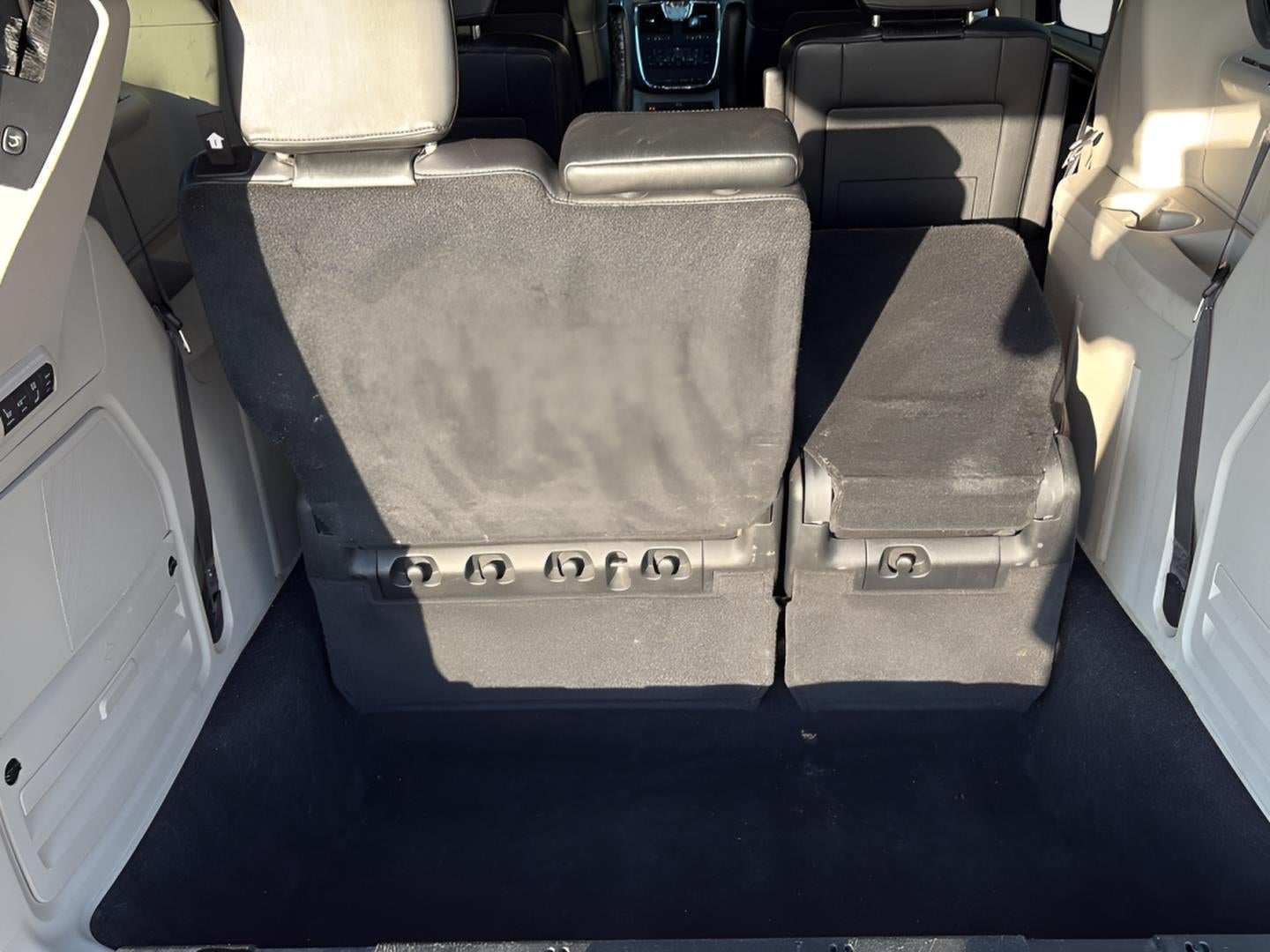 2015 Chrysler Town & Country Limited Platinum