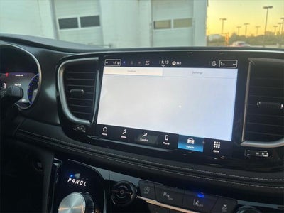 2026 Chrysler Pacifica PACIFICA SELECT AWD