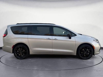 2026 Chrysler Pacifica PACIFICA SELECT AWD