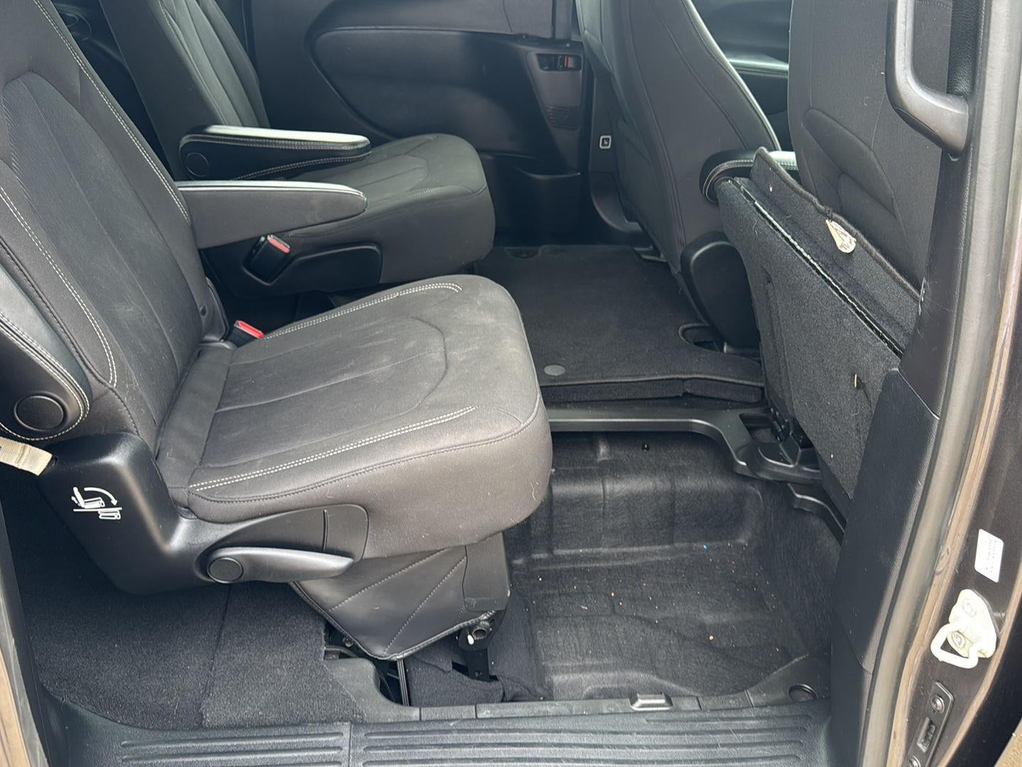 2021 Chrysler Pacifica Touring AWD