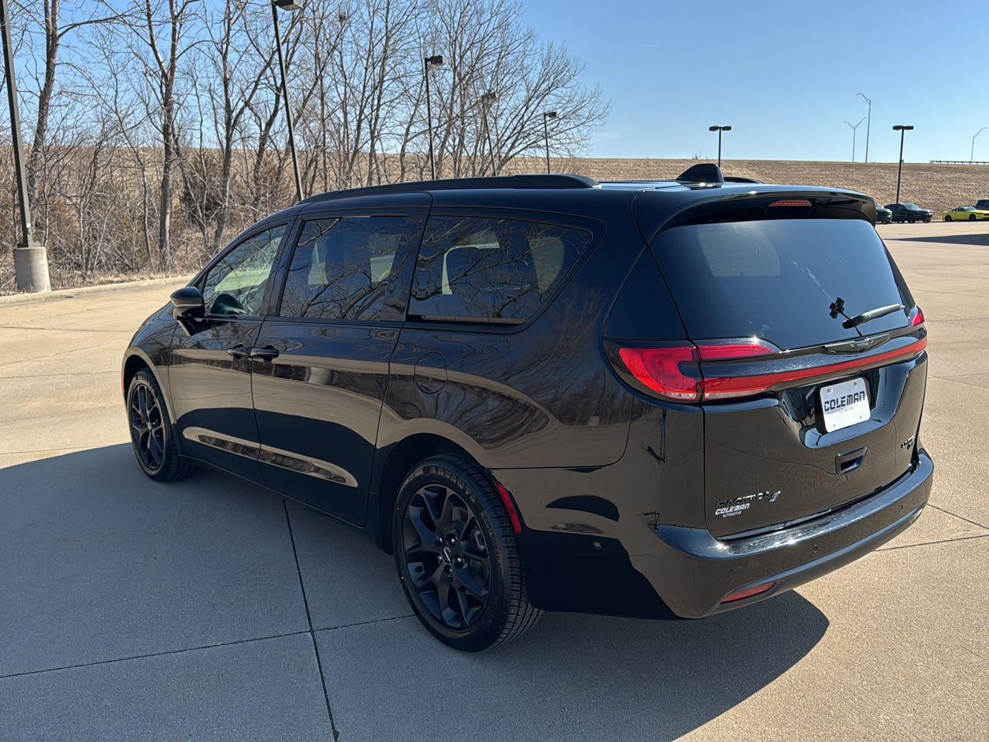 2024 Chrysler Pacifica Limited AWD
