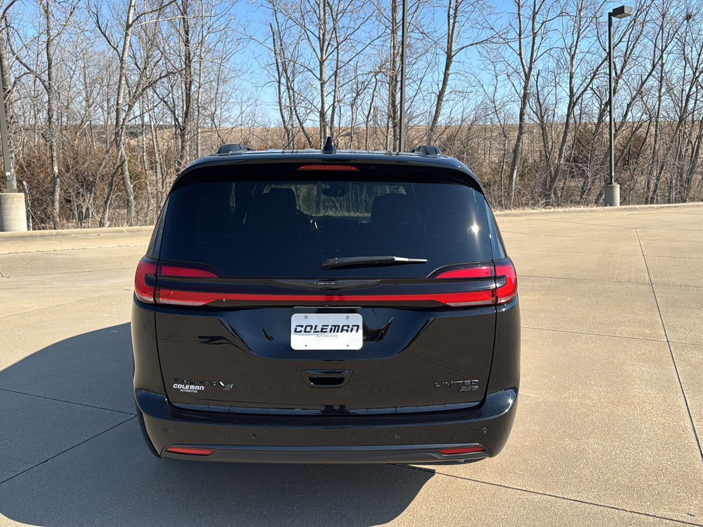 2024 Chrysler Pacifica Limited AWD