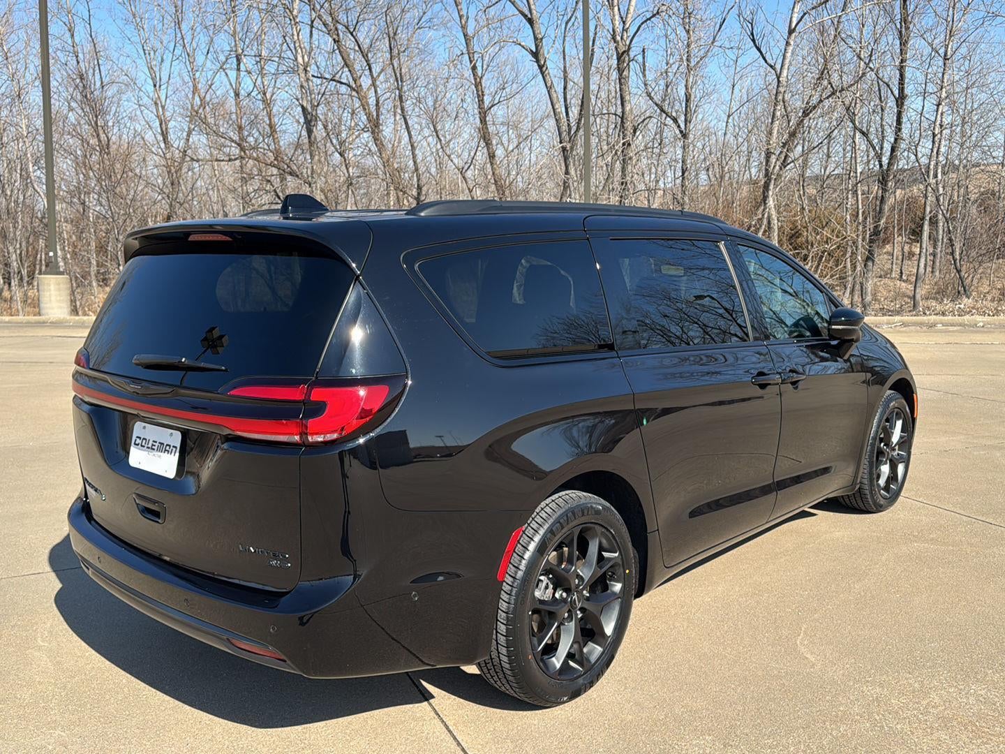 2024 Chrysler Pacifica Limited AWD