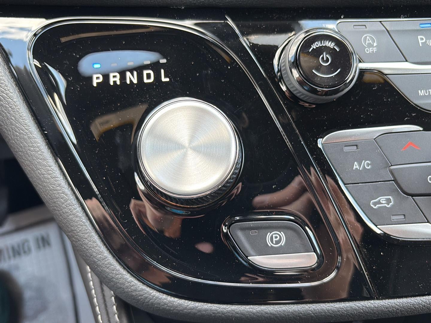 2027 Chrysler Pacifica PACIFICA LIMITED AWD