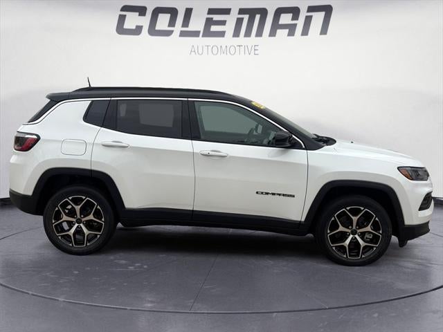 2026 Jeep Compass COMPASS LIMITED 4X4