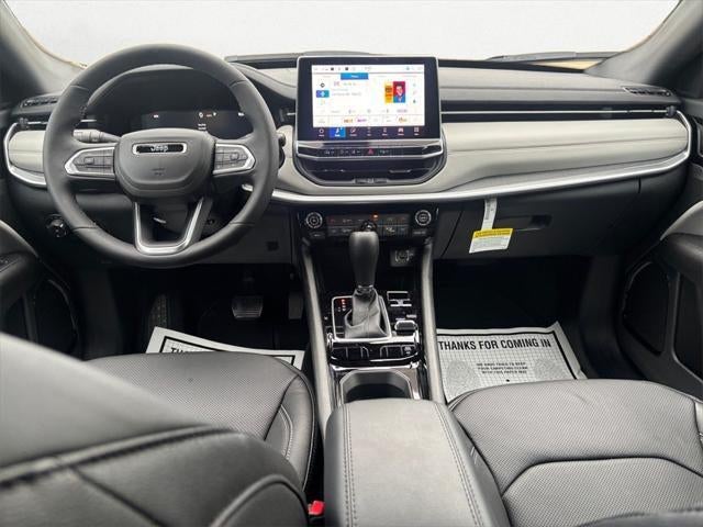 2025 Jeep Compass COMPASS LIMITED 4X4