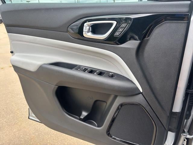 2025 Jeep Compass COMPASS LIMITED 4X4