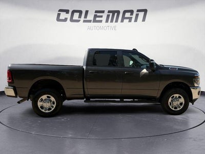 2026 RAM Ram 3500 RAM 3500 TRADESMAN CREW CAB 4X4 6'4' BOX
