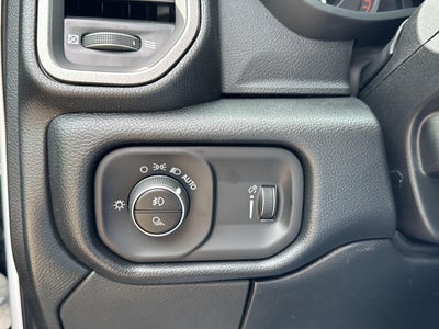 2026 RAM Ram 3500 RAM 3500 TRADESMAN CREW CAB 4X4 6'4' BOX
