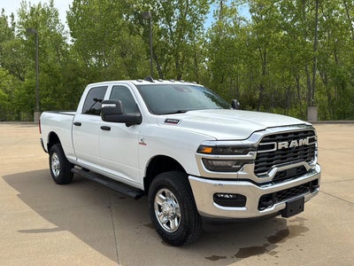 2026 RAM Ram 3500 RAM 3500 TRADESMAN CREW CAB 4X4 6'4' BOX