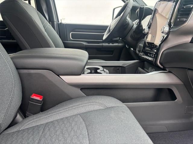 2026 RAM Ram 3500 RAM 3500 BIG HORN CREW CAB 4X4 6'4' BOX