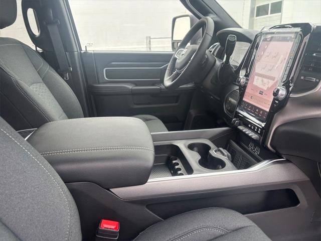 2026 RAM Ram 3500 RAM 3500 BIG HORN CREW CAB 4X4 6'4' BOX