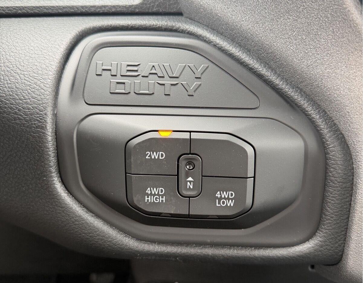 2027 RAM Ram 2500 RAM 2500 TRADESMAN CREW CAB 4X4 8' BOX