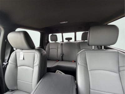 2027 RAM Ram 2500 RAM 2500 TRADESMAN CREW CAB 4X4 8' BOX