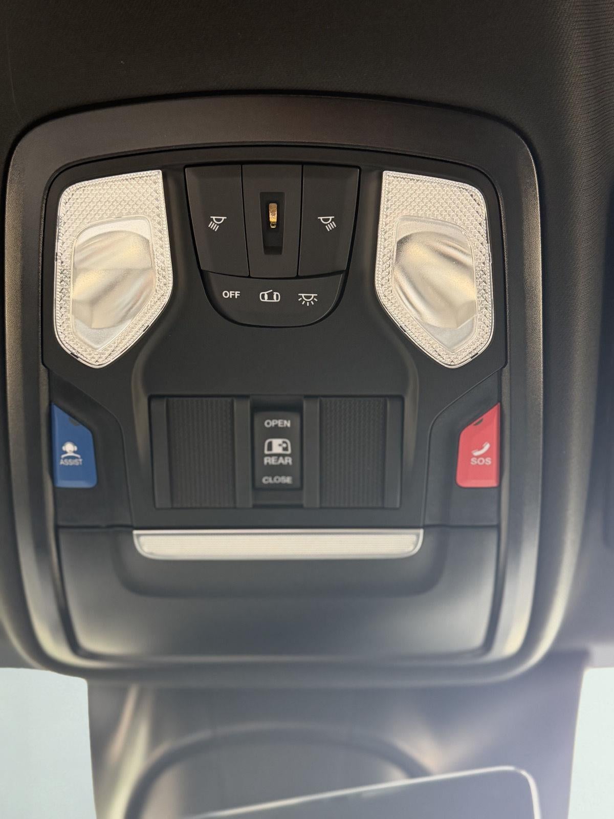 2027 RAM Ram 2500 RAM 2500 TRADESMAN CREW CAB 4X4 8' BOX