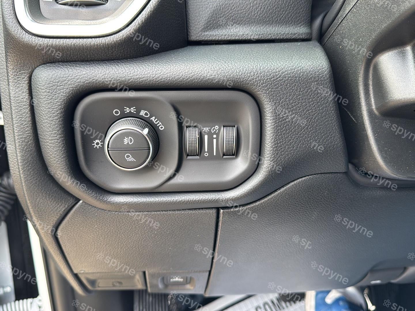 2026 RAM Ram 3500 RAM 3500 LARAMIE CREW CAB 4X4 8' BOX