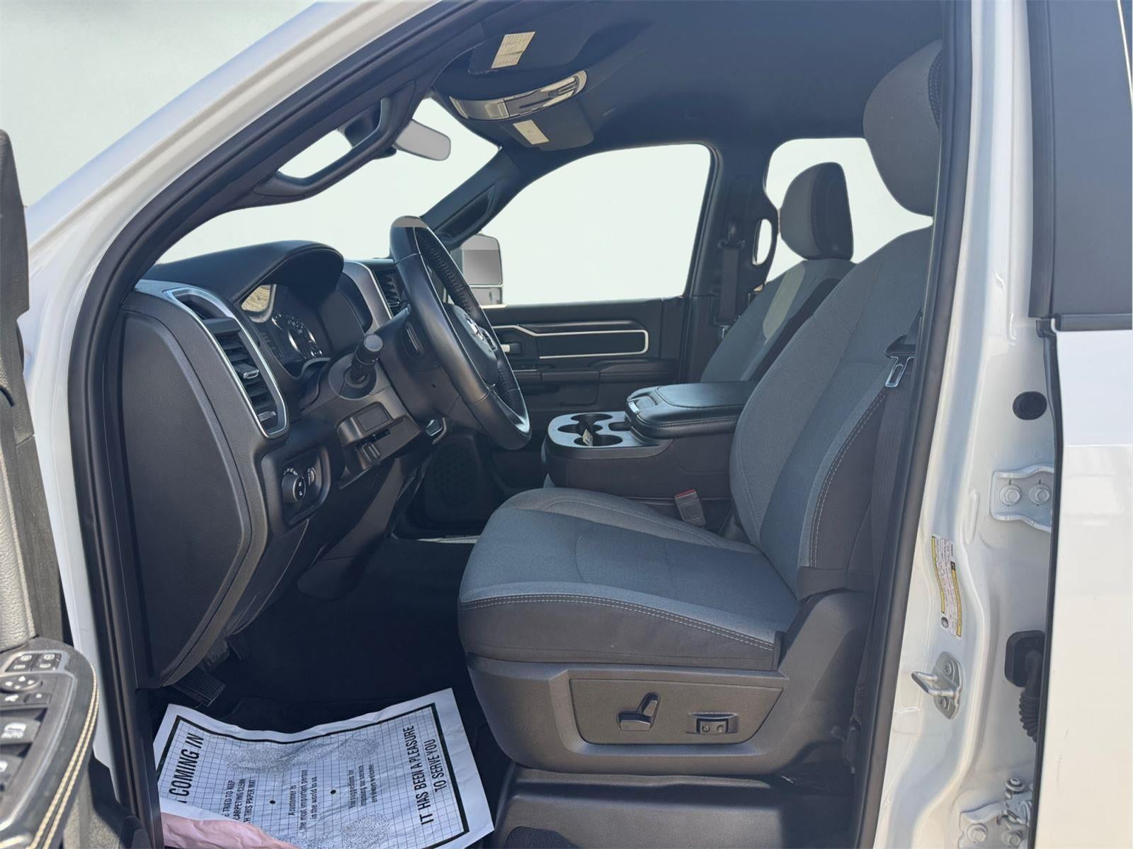 2024 RAM 2500 Big Horn Crew Cab 4x4 6'4' Box