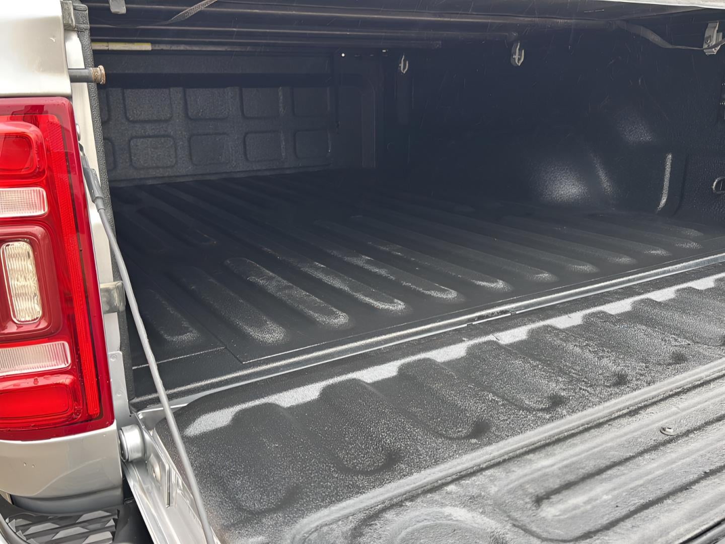 2019 RAM 2500 Laramie Crew Cab 4x4 6'4' Box