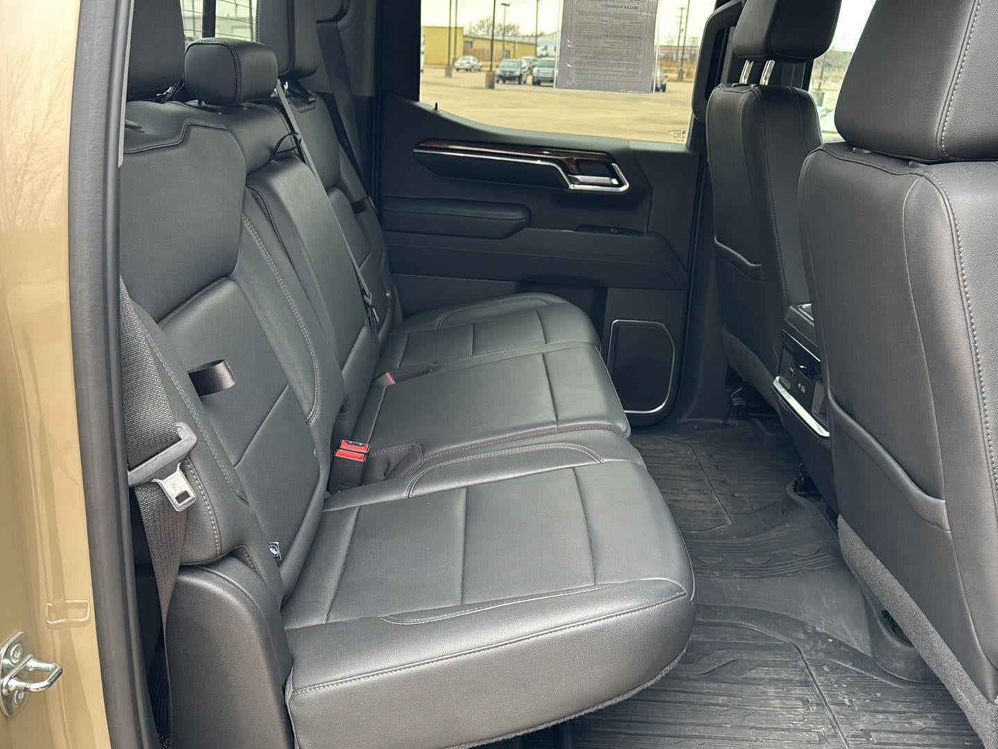 2022 GMC Sierra 1500 4WD Crew Cab Short Box Elevation