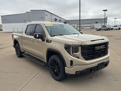 2022 GMC Sierra 1500 4WD Crew Cab Short Box Elevation