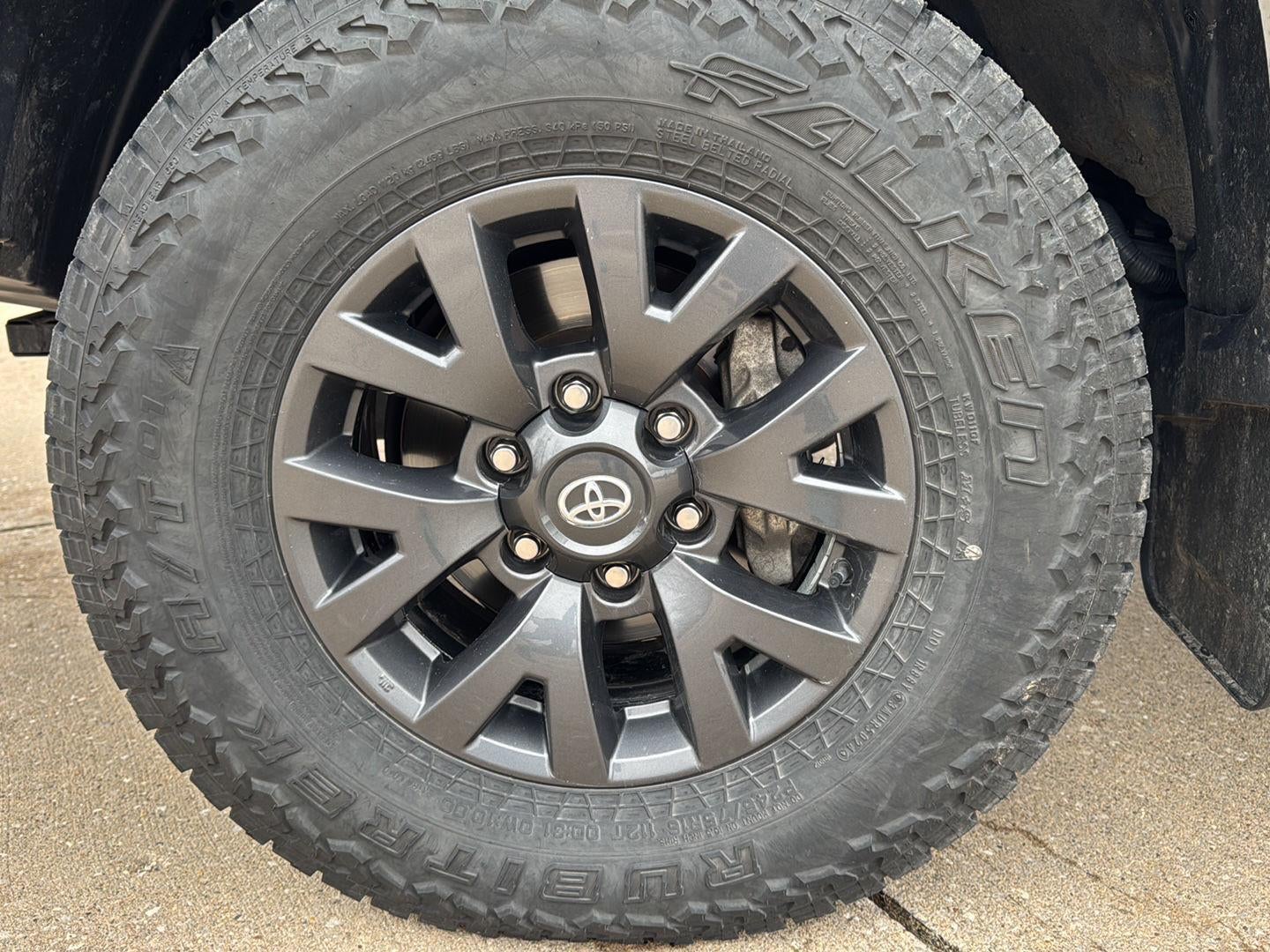 2023 Toyota Tacoma SR5 V6