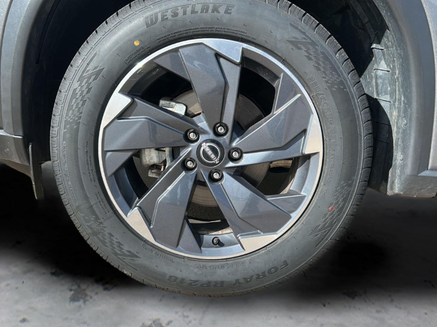 2024 Nissan Rogue SV FWD
