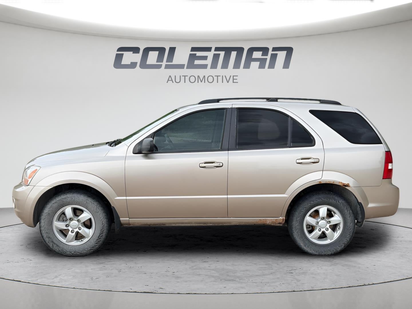 Used 2008 Kia Sorento LX with VIN KNDJC735585842844 for sale in Mount Pleasant, IA