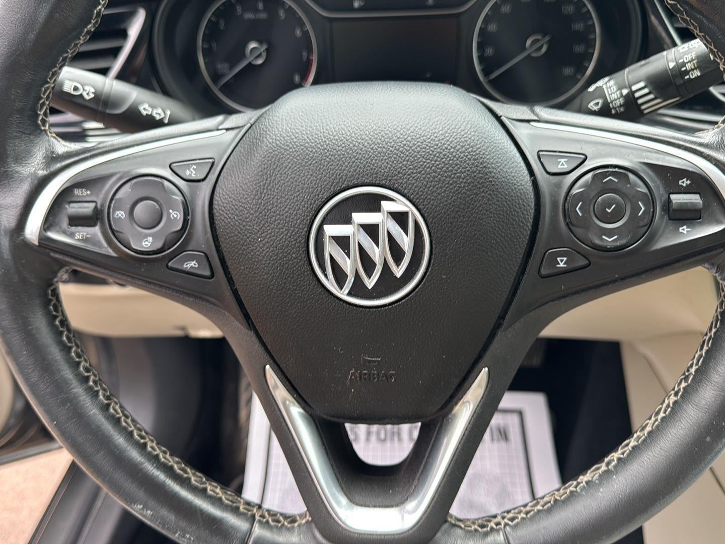 2019 Buick Regal TourX AWD Essence