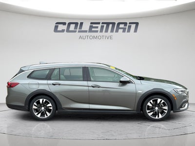 2019 Buick Regal TourX AWD Essence