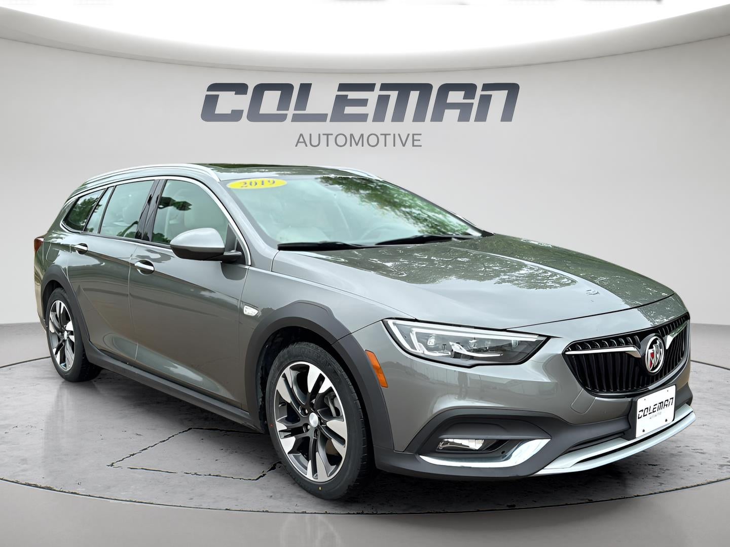 2019 Buick Regal TourX AWD Essence