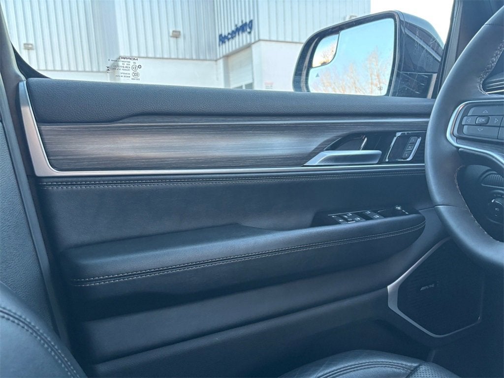 2024 Jeep Wagoneer L Series II